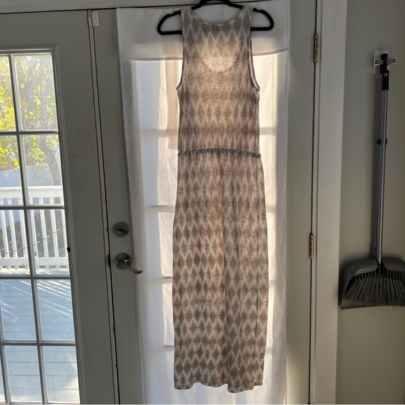 Gap Women's Asymmetrical Pattern Sleeveless Maxi Beach Dress Cream M EUC - Picture 3 of 6